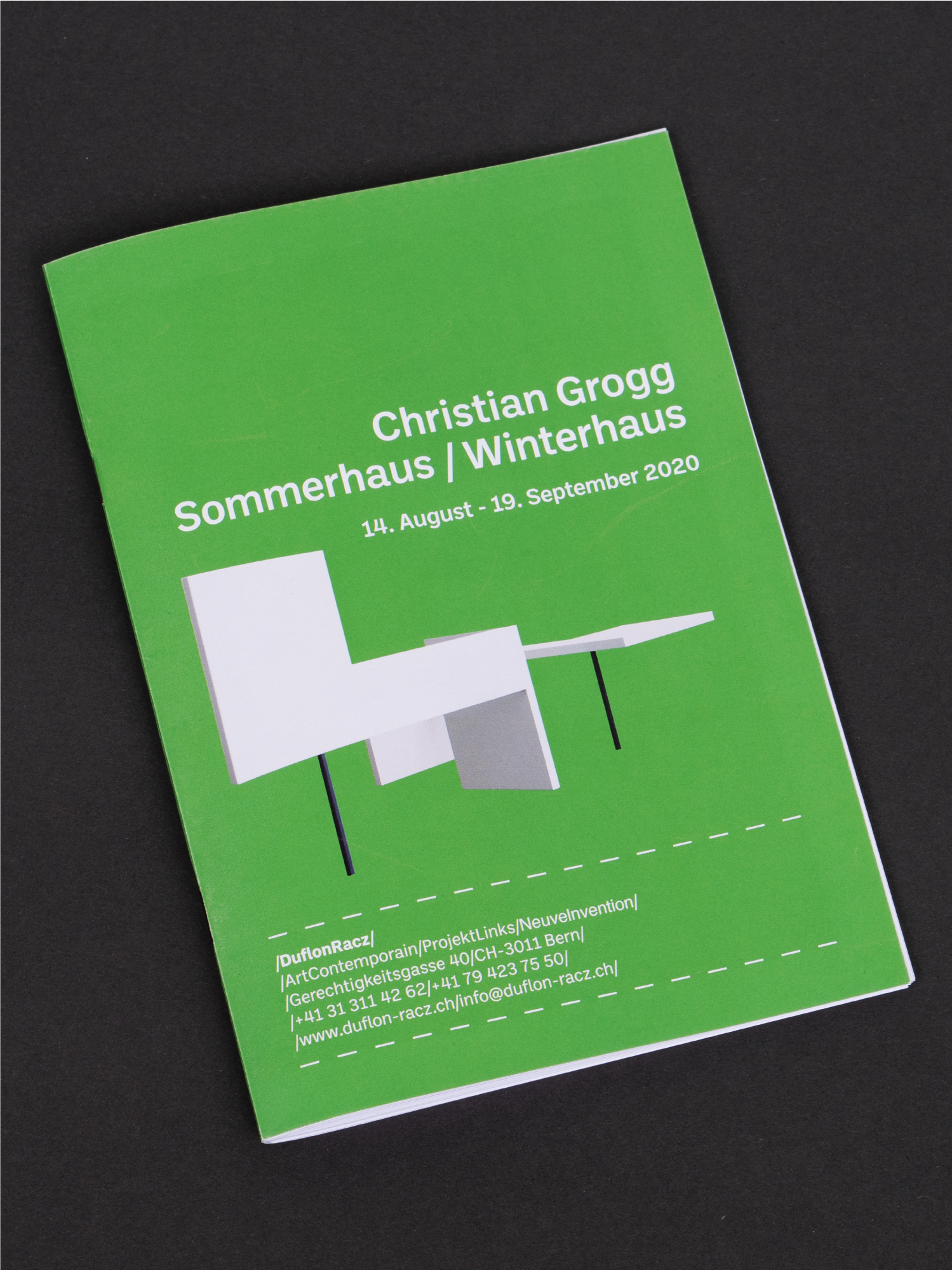 Beschreibung Grafik Projekt Broschuere Sommerhaus / Winterhaus